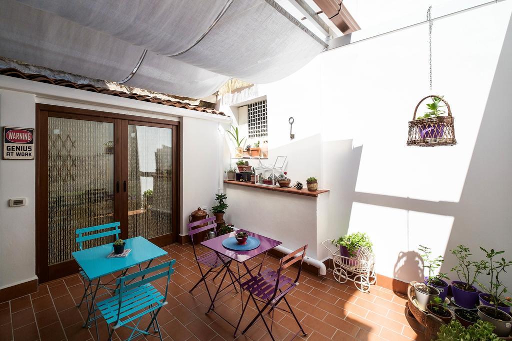 Mad Bed & Breakfast ปาแลร์โม ภายนอก รูปภาพ
